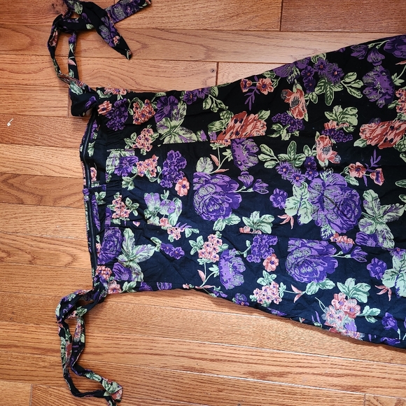 Forever 21 romper - Picture 2 of 5